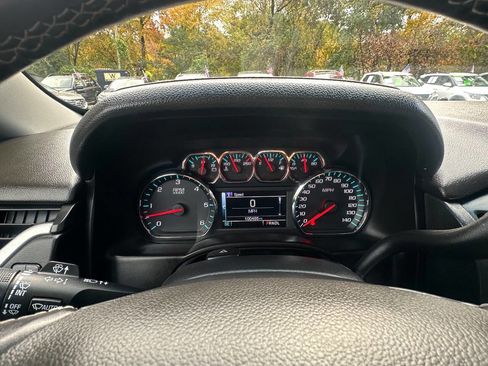Used 2018 GMC Yukon SLT image 30