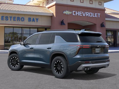 New 2026 Chevrolet Traverse Z71 w/ Driver Confidence Package AWD/4WD image 3