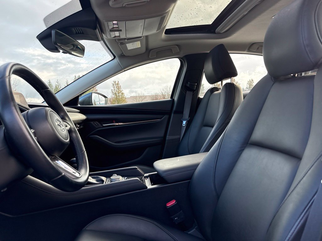 Used 2021 MAZDA MAZDA3 s FWD image 9