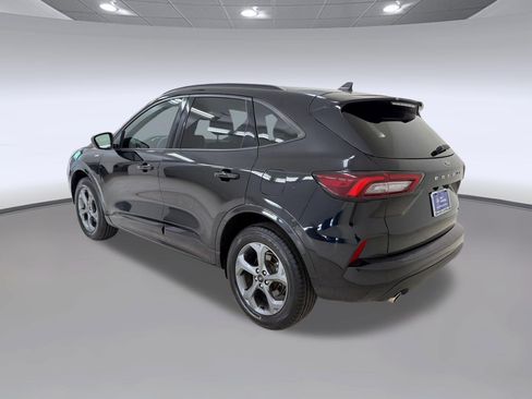 Certified 2024 Ford Escape ST-Line AWD/4WD image 3