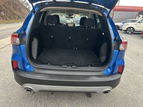 Used 2020 Ford Escape SE image 20