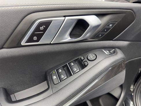 Used 2021 BMW X5 sDrive40i w/ Convenience Package image 32