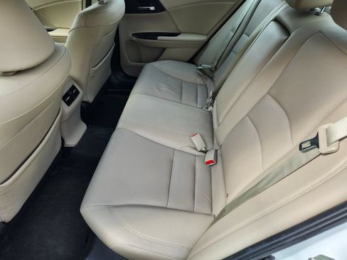 Used 2015 Honda Accord EX-L image 23