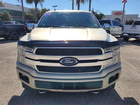 Used 2018 Ford F150 Platinum w/ Equipment Group 701A Luxury image 19