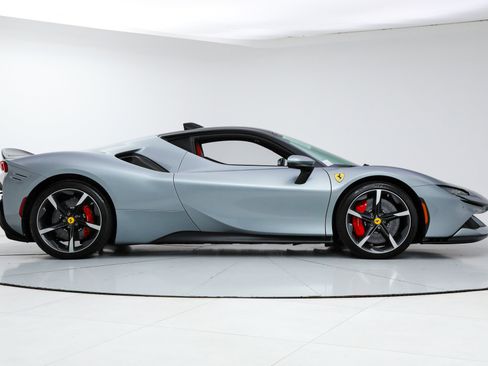 Certified 2022 Ferrari SF90 Stradale image 6