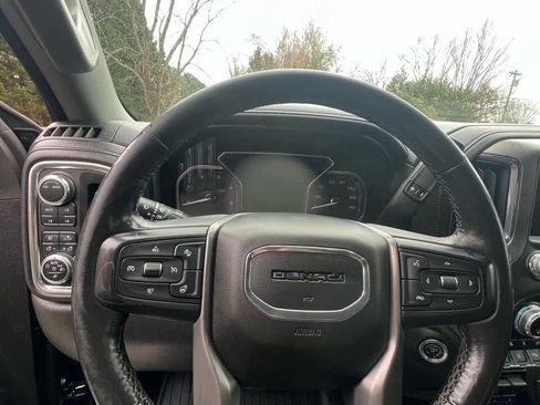 Used 2022 GMC Sierra 2500 Denali image 13