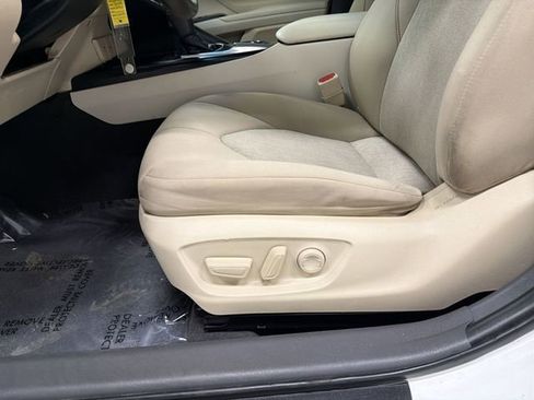 Used 2019 Toyota Camry LE FWD image 20