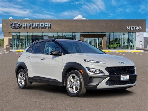 Used 2023 Hyundai Kona SEL image 1