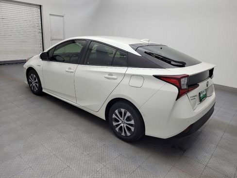 Used 2020 Toyota Prius LE AWD/4WD image 3
