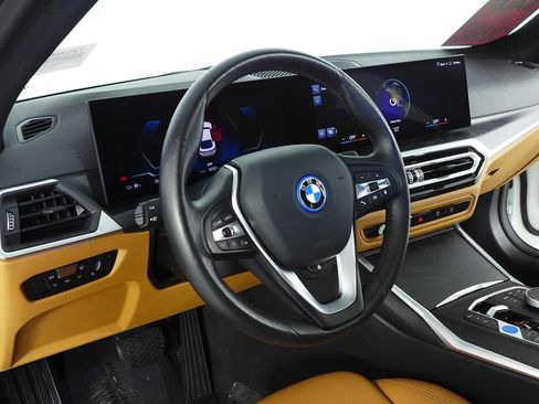 Used 2023 BMW i4 eDrive35 w/ Premium Package RWD image 31