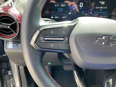 Used 2025 Chevrolet Equinox RS image 15