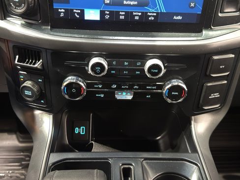 Used 2024 Ford F150 XLT w/ XLT Black Appearance Package image 32