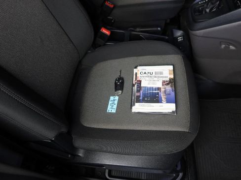 Used 2022 Ford Transit Connect XL image 32