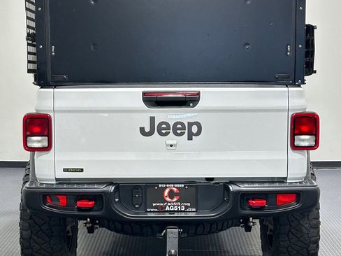 Used 2022 Jeep Gladiator Rubicon image 6