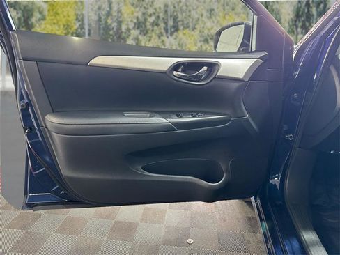 Used 2019 Nissan Sentra S image 17