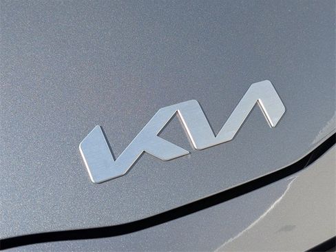 Used 2022 Kia Soul LX w/ Technology Package image 5