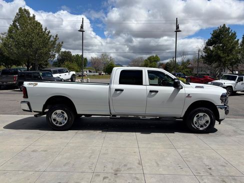 Used 2025 RAM 2500 Tradesman AWD/4WD image 3