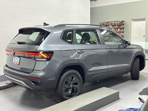 New 2025 Volkswagen Taos S image 8