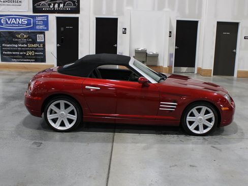 Used 2006 Chrysler Crossfire Limited RWD image 33