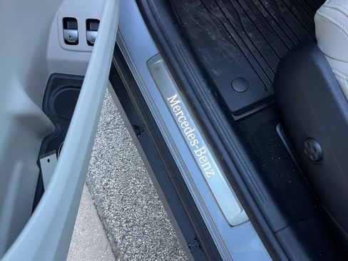 Certified 2025 Mercedes-Benz GLC 350e 4MATIC image 15