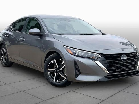 Used 2024 Nissan Sentra SV FWD image 3