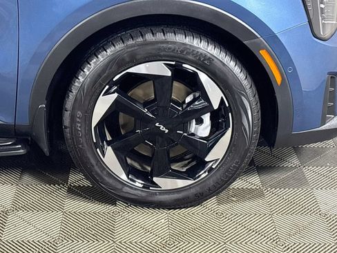 Certified 2025 Kia Sorento SX Prestige AWD/4WD image 25