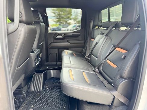 Used 2022 GMC Sierra 1500 AT4 w/ AT4 Preferred Package AWD/4WD image 25