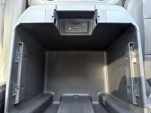 Used 2021 Chevrolet Silverado 1500 High Country w/ Technology Package AWD/4WD image 45