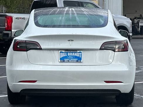 Used 2023 Tesla Model 3 Standard Range image 8