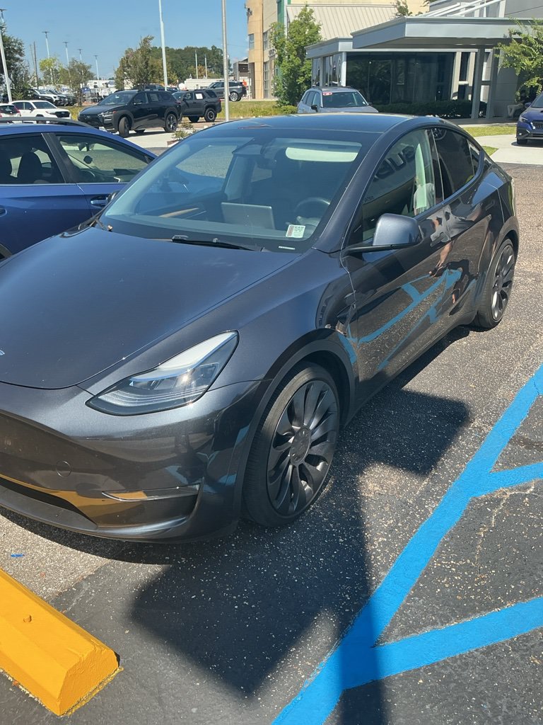 Used 2025 Tesla Model Y Performance AWD/4WD image 1