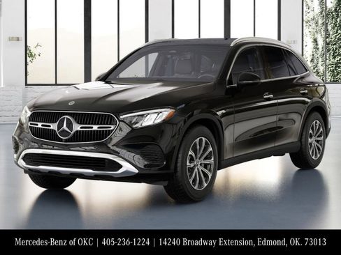 Used 2026 Mercedes-Benz GLC 300 image 1