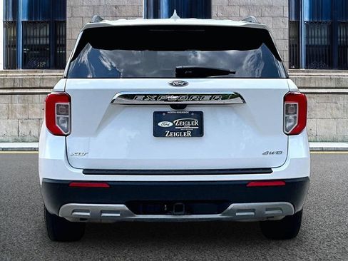 Certified 2023 Ford Explorer XLT w/ Equipment Group 202A AWD/4WD image 4