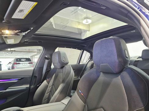 New 2027 BMW 550e xDrive w/ Executive Package AWD/4WD image 24