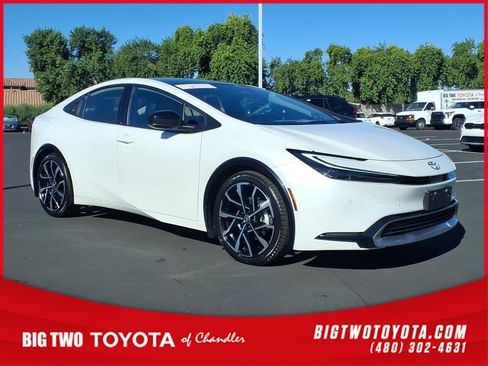Used 2024 Toyota Prius Prime image 1