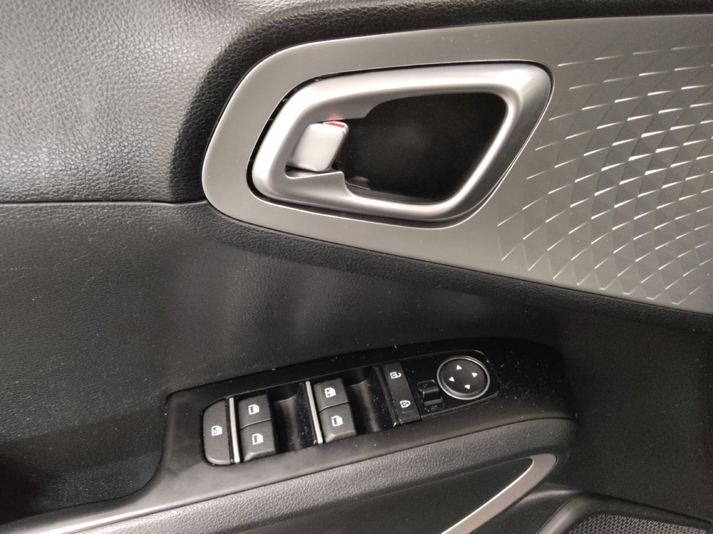 Used 2022 Kia Soul LX FWD image 27