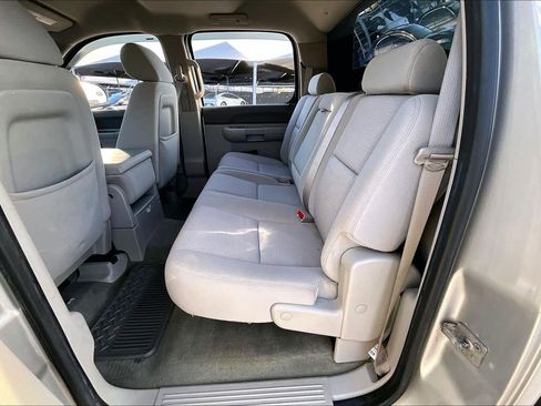 Used 2010 GMC Sierra 1500 SLE w/ Texas Edition image 19