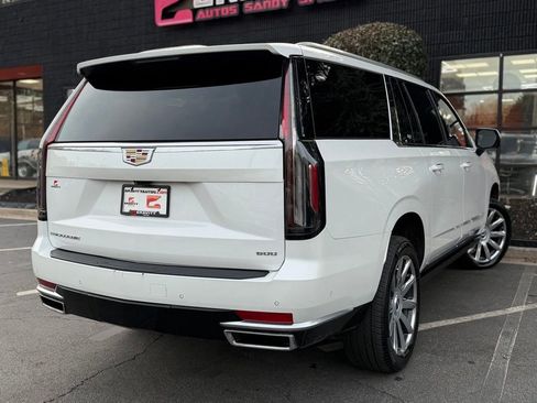 Used 2024 Cadillac Escalade ESV Premium Luxury Platinum image 12