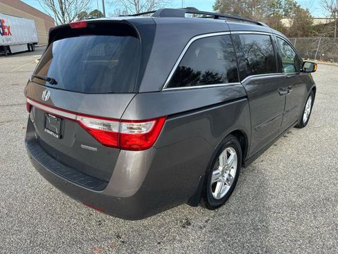 Used 2013 Honda Odyssey Touring Elite image 4