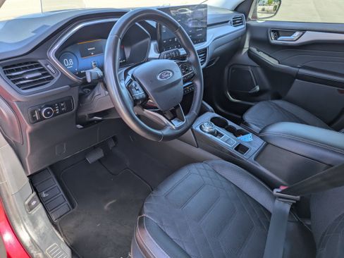 Used 2023 Ford Escape Platinum w/ Premium Technology Package image 25