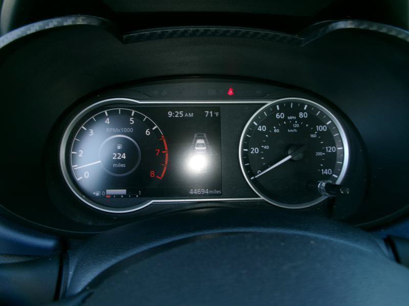 Used 2025 Nissan Versa SV FWD image 2