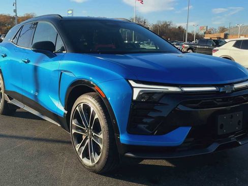 Certified 2025 Chevrolet Blazer EV SS image 8