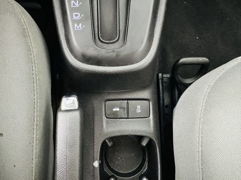 Used 2018 Chevrolet Sonic LS FWD image 15