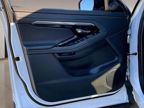 Certified 2022 Land Rover Range Rover Evoque S image 18