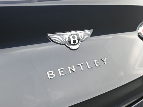 Certified 2023 Bentley Bentayga Extended Wheelbase AWD/4WD image 14