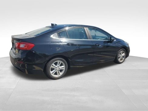 Used 2016 Chevrolet Cruze LT w/ Convenience Package image 6