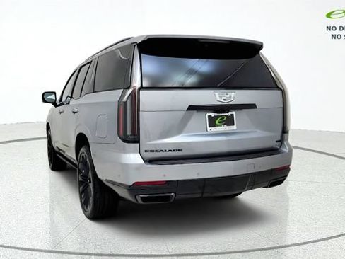 Used 2026 Cadillac Escalade Platinum Sport w/ LPO, ONYX Package AWD/4WD image 7