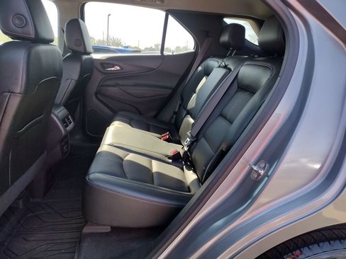 Used 2024 Chevrolet Equinox Premier AWD/4WD image 12