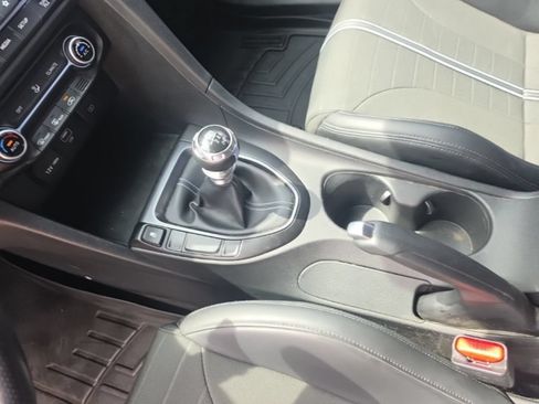 Used 2022 Hyundai Veloster N FWD image 17