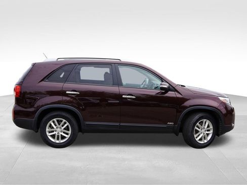 Used 2015 Kia Sorento LX AWD/4WD image 3