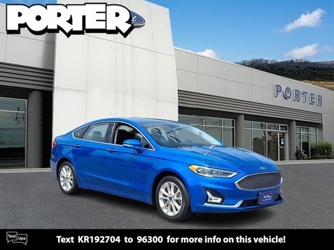 Used 2019 Ford Fusion Energi Titanium FWD image 1